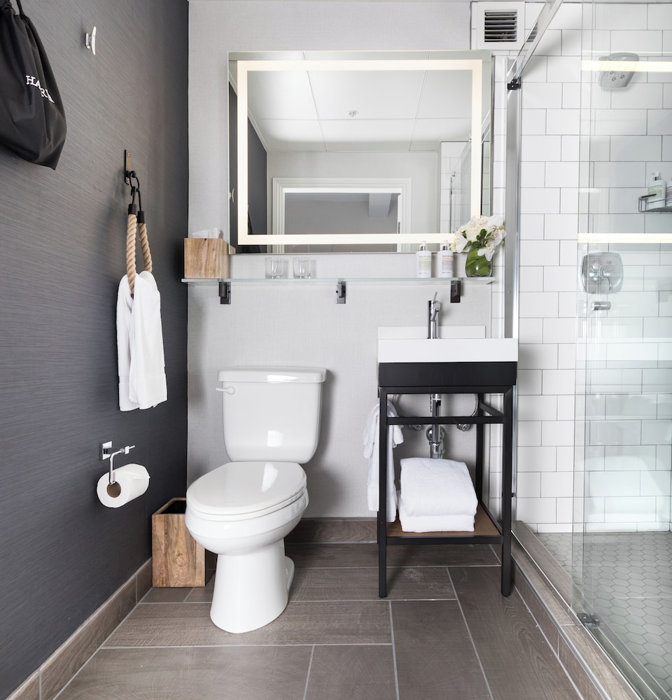 Harbor Court Hotel — Hotel rooms in San Francisco, California