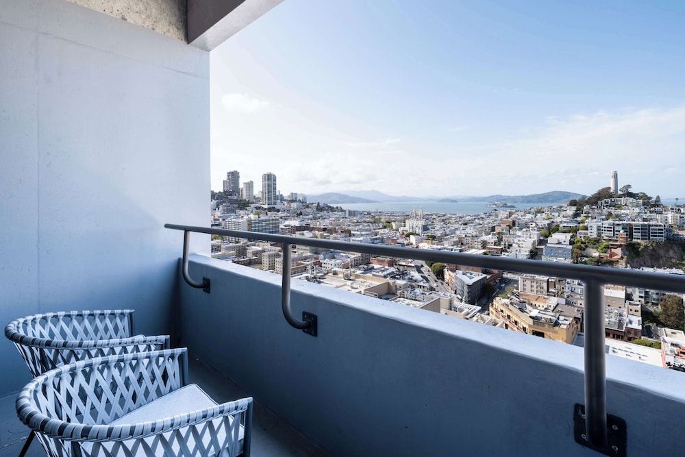 Hilton San Francisco Financial District — Hotel rooms in San Francisco, California