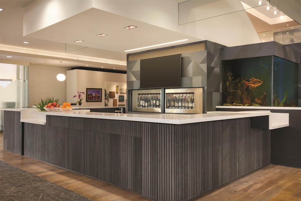 Hilton San Francisco Financial District — Restaurant & bars in San Francisco, California