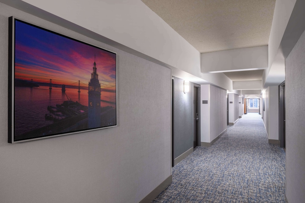 Hilton San Francisco Financial District — Hotel building in San Francisco, California