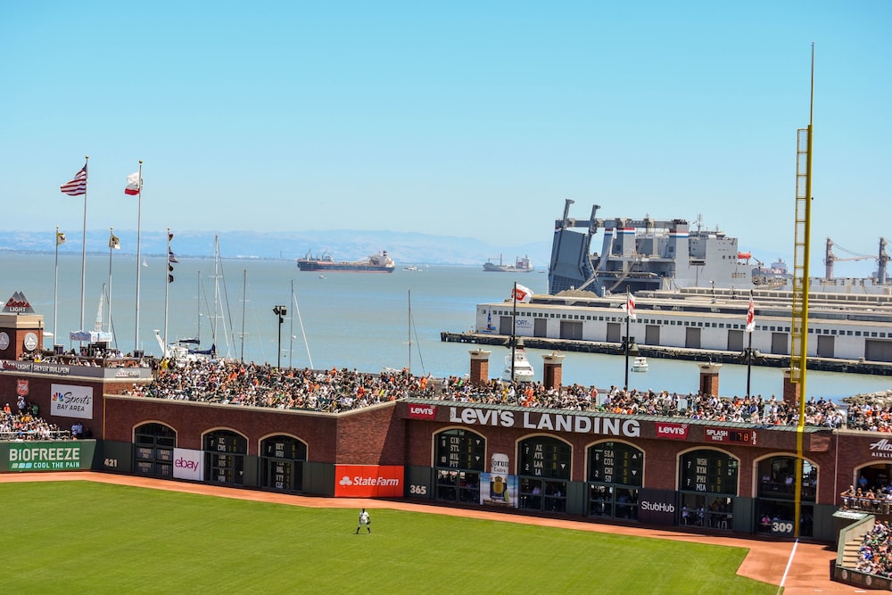 Hilton San Francisco Financial District — Sports & recreation in San Francisco, California