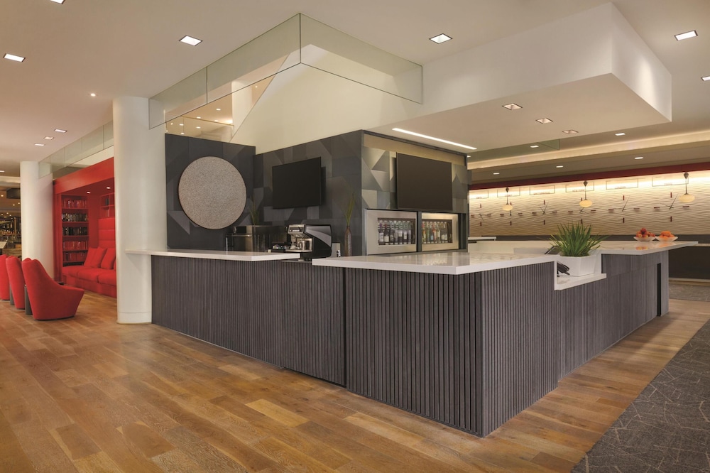 Hilton San Francisco Financial District — Restaurant & bars in San Francisco, California