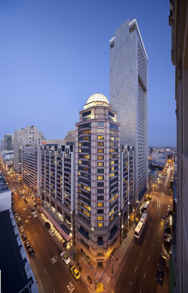 Hilton San Francisco Union Square — Hotel building in San Francisco, California
