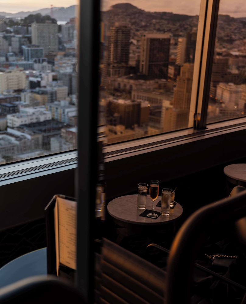 Hilton San Francisco Union Square — Restaurant & bars in San Francisco, California