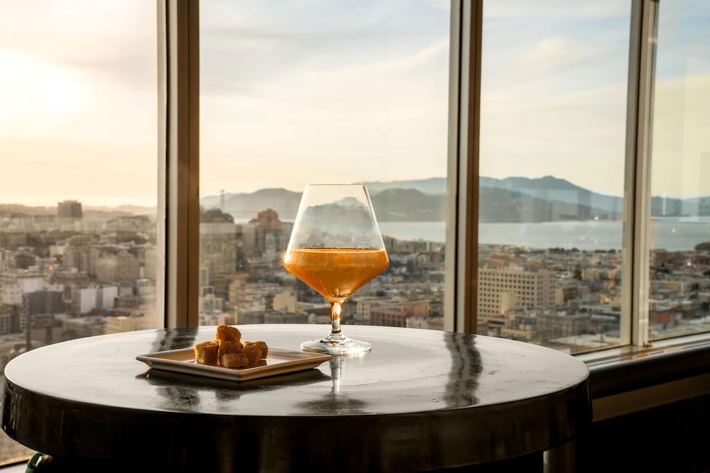 Hilton San Francisco Union Square — Restaurant & bars in San Francisco, California