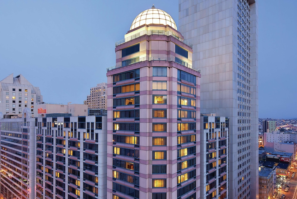 Hilton San Francisco Union Square — Hotel building in San Francisco, California