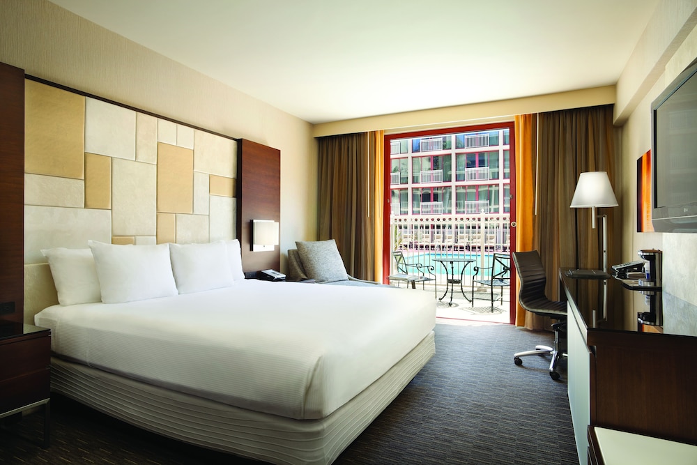 Hilton San Francisco Union Square — Hotel rooms in San Francisco, California