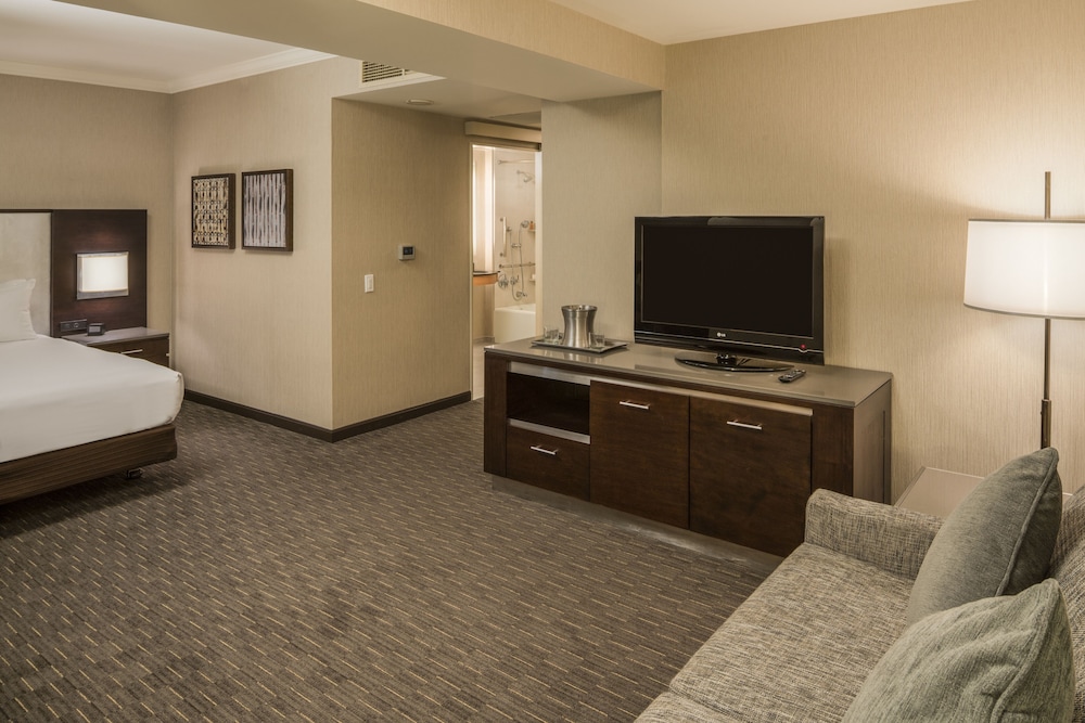 Hilton San Francisco Union Square — Hotel rooms in San Francisco, California