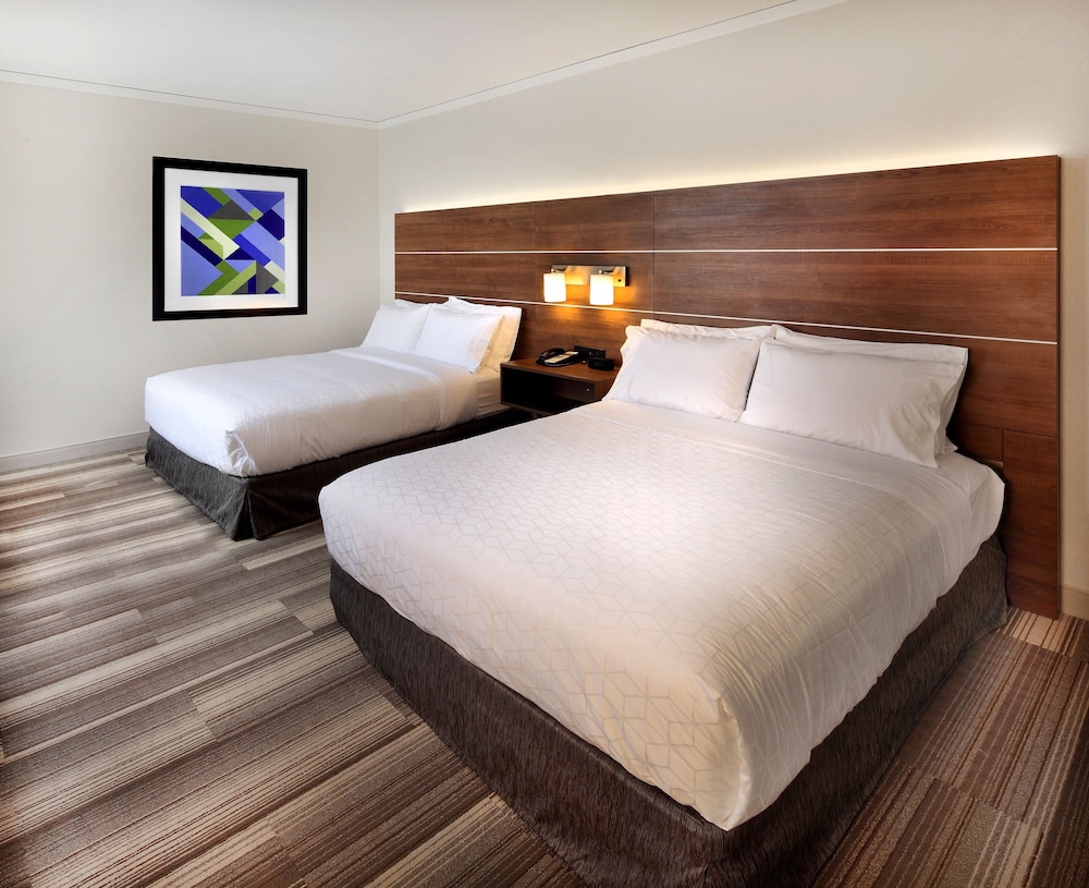 Holiday Inn Express Hotel & Suites Fisherman's Wharf by IHG — Hotel rooms in San Francisco, California