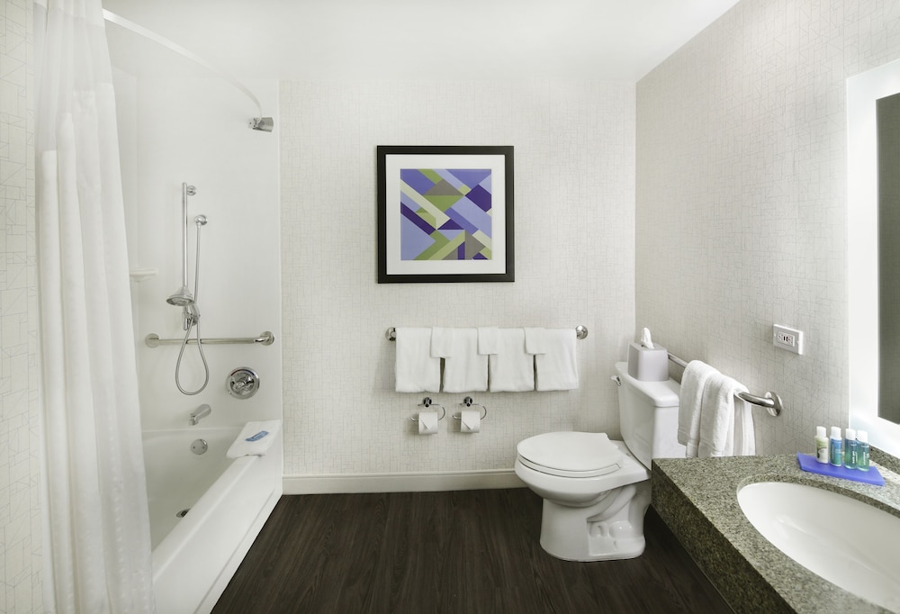 Holiday Inn Express Hotel & Suites Fisherman's Wharf by IHG — Hotel rooms in San Francisco, California