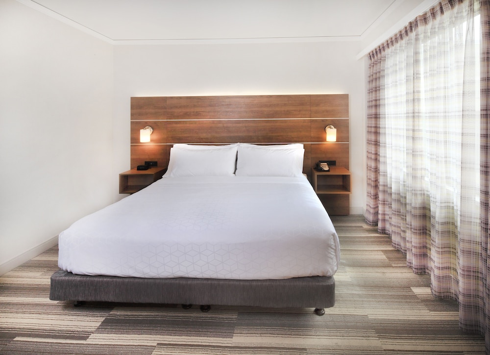Holiday Inn Express Hotel & Suites Fisherman's Wharf by IHG — Hotel rooms in San Francisco, California