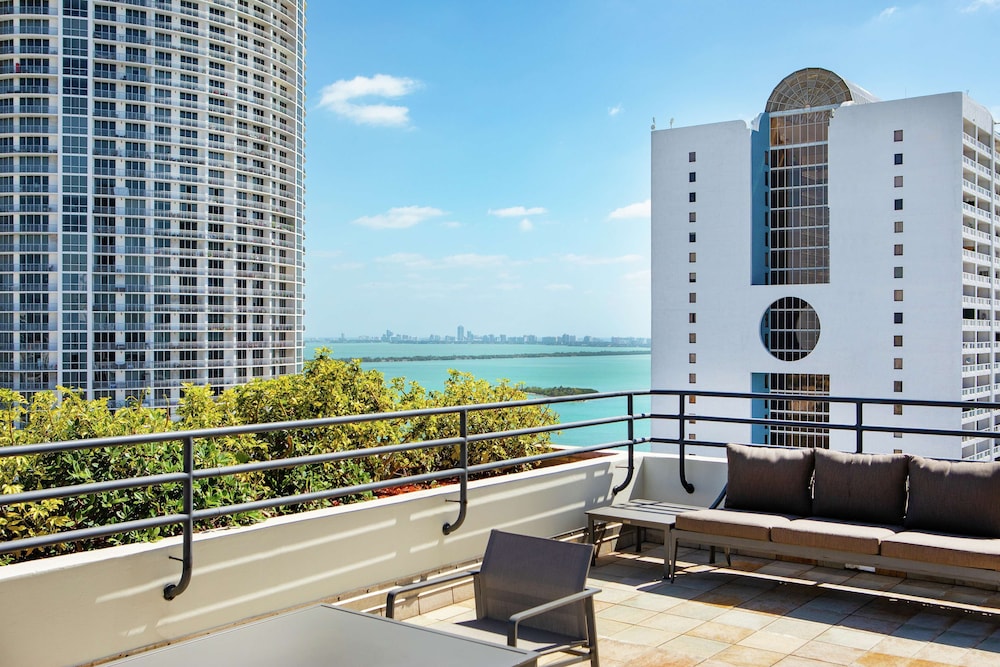 Hilton Miami Downtown — Hotel building in Miami, Florida