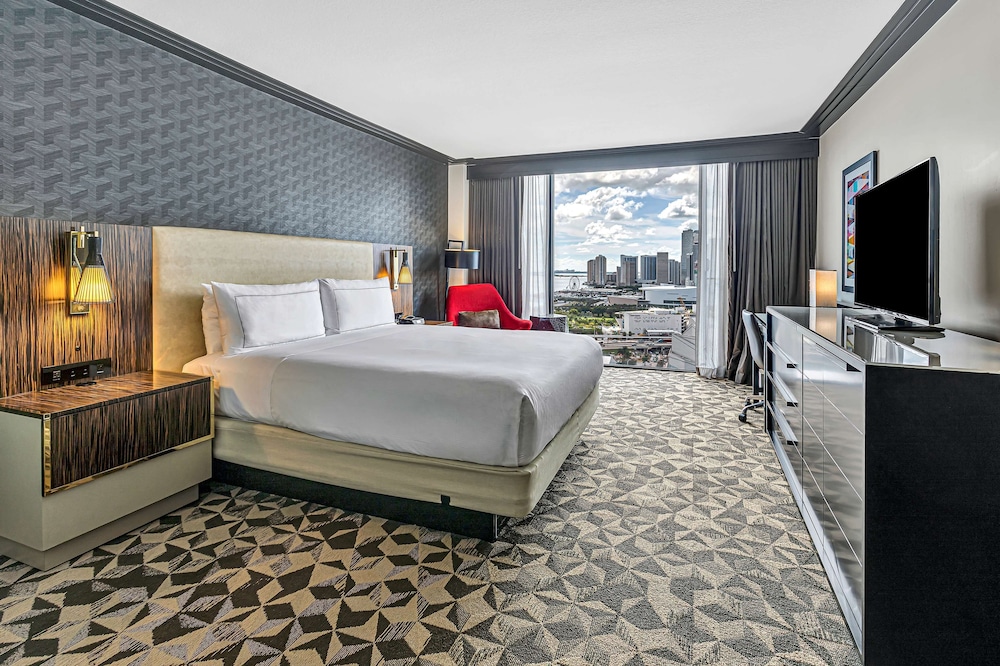 Hilton Miami Downtown — Hotel rooms in Miami, Florida