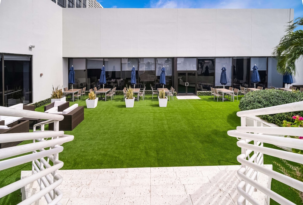Hilton Miami Downtown — Hotel building in Miami, Florida