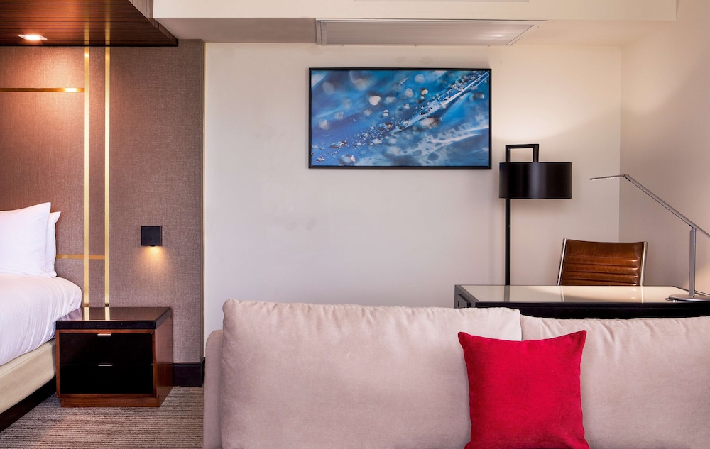 Hilton Miami Downtown — Hotel rooms in Miami, Florida