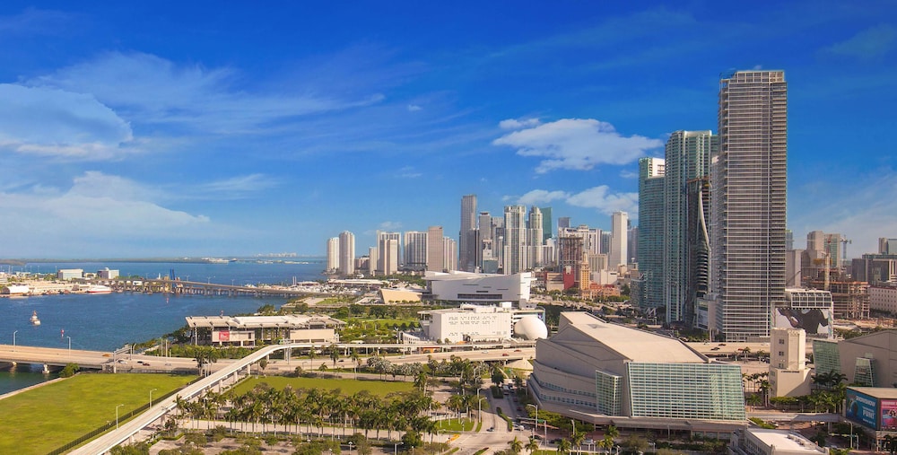 Hilton Miami Downtown — Attractions in the area in Miami, Florida