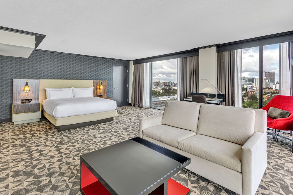 Hilton Miami Downtown — Hotel rooms in Miami, Florida