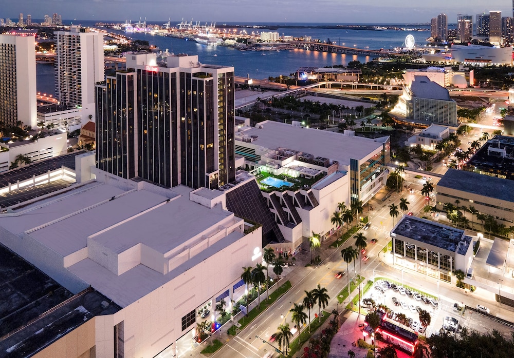 Hilton Miami Downtown — Hotel building in Miami, Florida