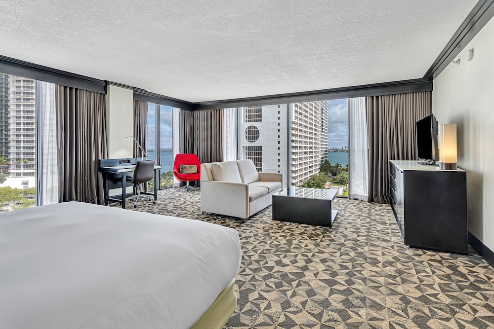 Hilton Miami Downtown — Hotel rooms in Miami, Florida
