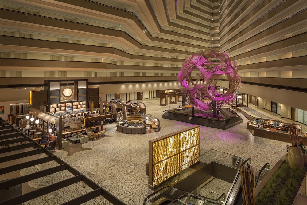 Hyatt Regency San Francisco — Restaurant & bars in San Francisco, California