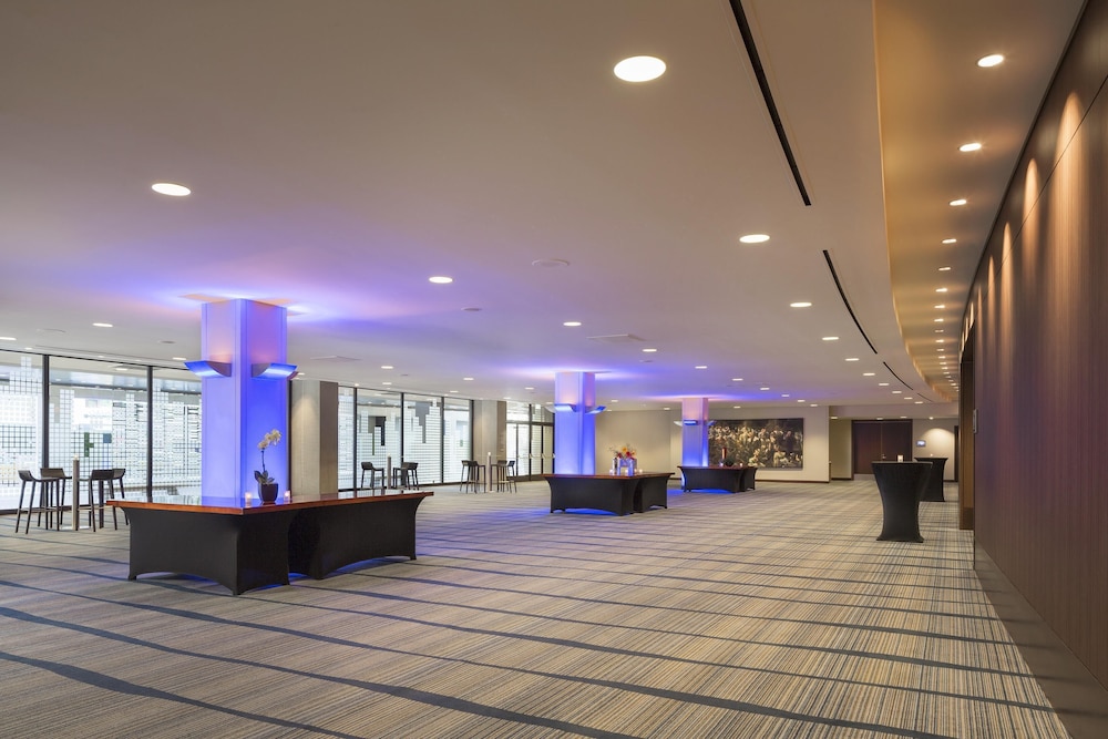 Hyatt Regency San Francisco — Restaurant & bars in San Francisco, California