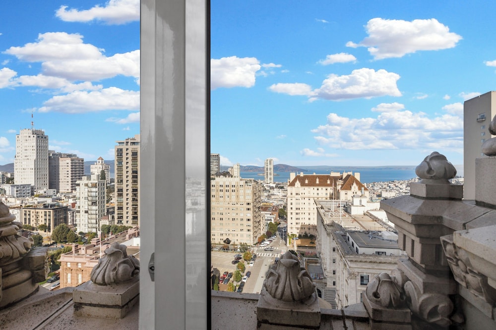 InterContinental Mark Hopkins by IHG — Hotel rooms in San Francisco, California