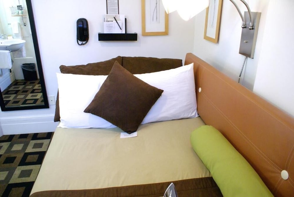 The Mosser Hotel — Hotel rooms in San Francisco, California