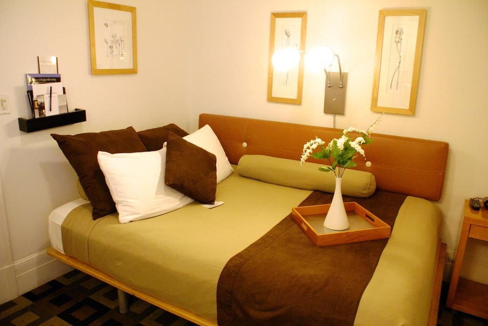 The Mosser Hotel — Hotel rooms in San Francisco, California