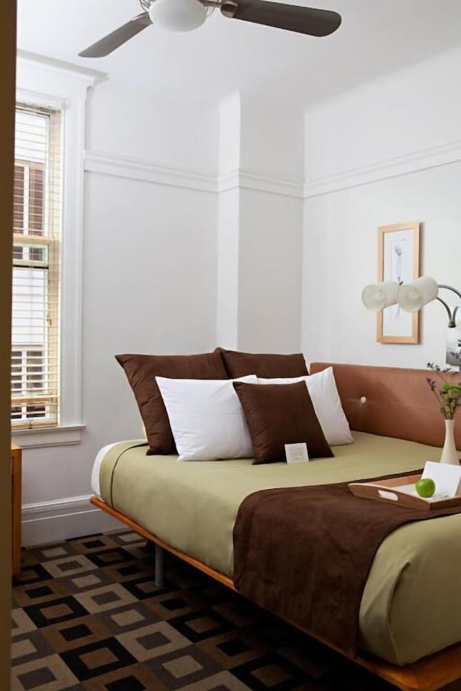 The Mosser Hotel — Hotel rooms in San Francisco, California
