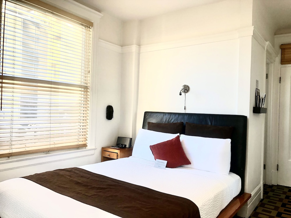The Mosser Hotel — Hotel rooms in San Francisco, California
