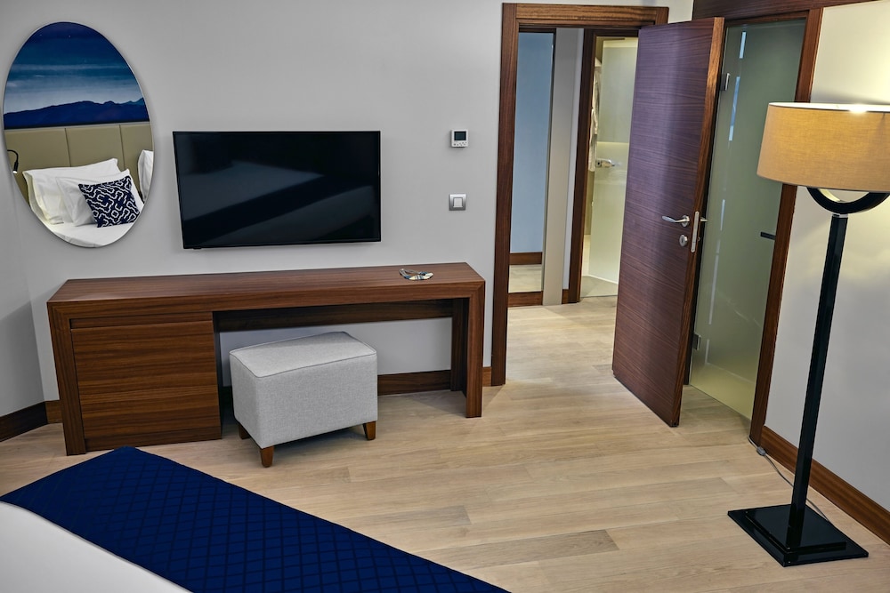 TUI BLUE Grand Azur - All inclusive — Hotel rooms in Marmaris, Mugla