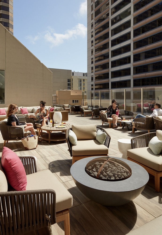 Hotel Nikko San Francisco — Restaurant & bars in San Francisco, California