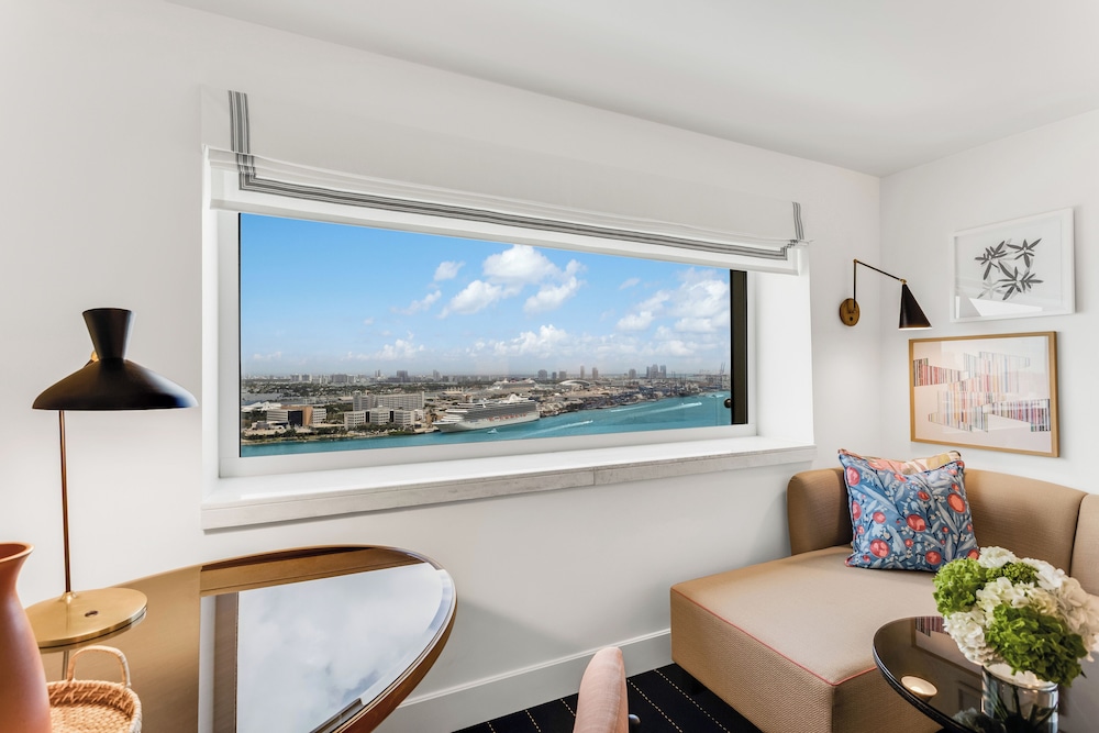 InterContinental Miami by IHG — Hotel rooms in Miami, Florida