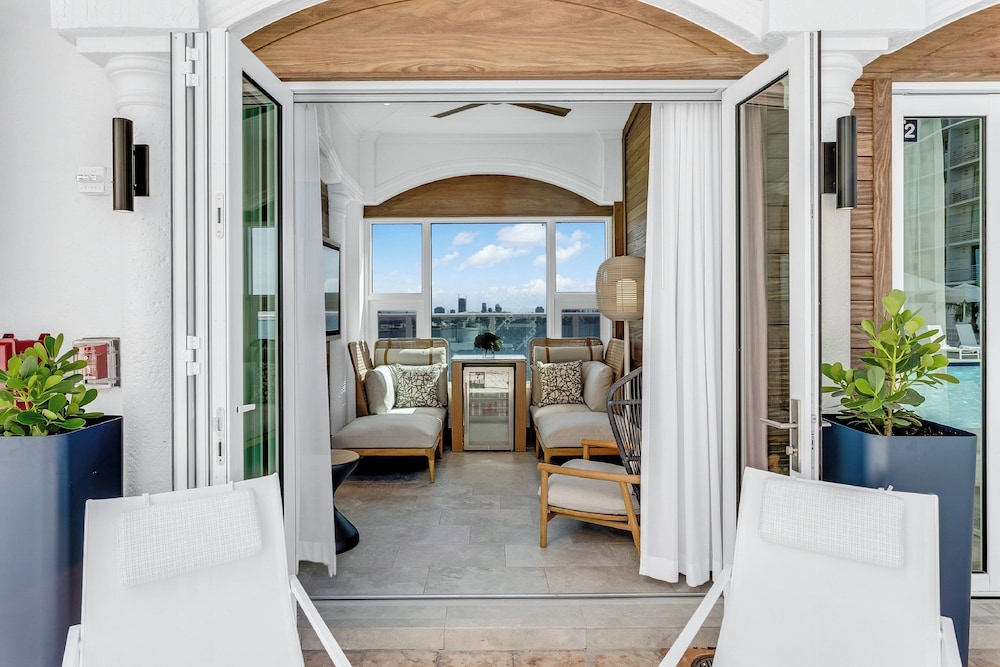 InterContinental Miami by IHG — Hotel rooms in Miami, Florida