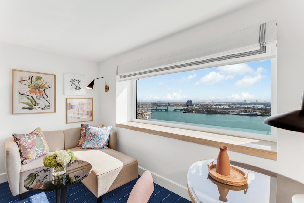 InterContinental Miami by IHG — Hotel rooms in Miami, Florida