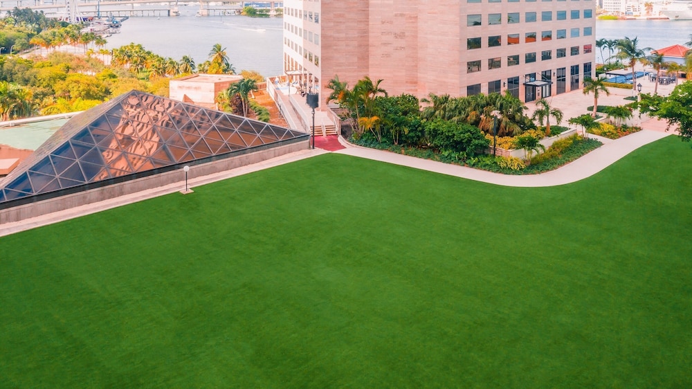 InterContinental Miami by IHG — Hotel building in Miami, Florida