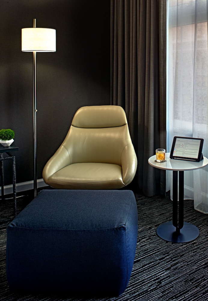 Hotel Zelos San Francisco — Hotel rooms in San Francisco, California