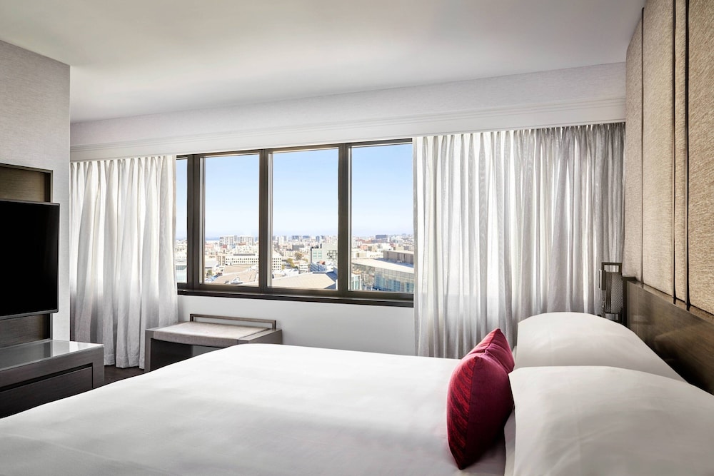 San Francisco Marriott Marquis Union Square — Hotel rooms in San Francisco, California
