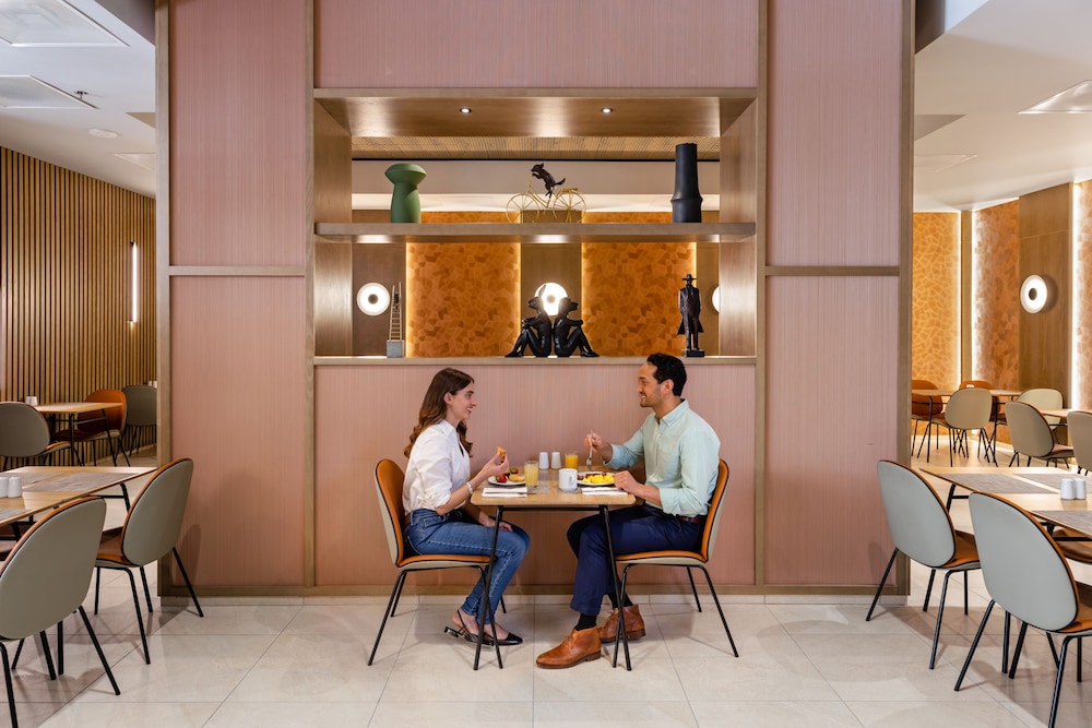 Riu Plaza Fisherman's Wharf — Restaurant & bars in San Francisco, California