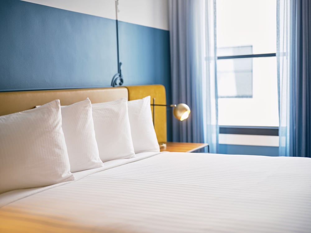 Hotel Julian — Hotel rooms in San Francisco, California