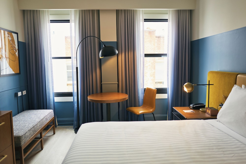 Hotel Julian — Hotel rooms in San Francisco, California