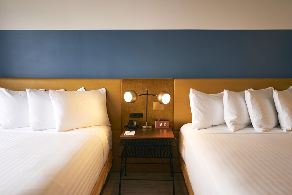 Hotel Julian — Hotel rooms in San Francisco, California