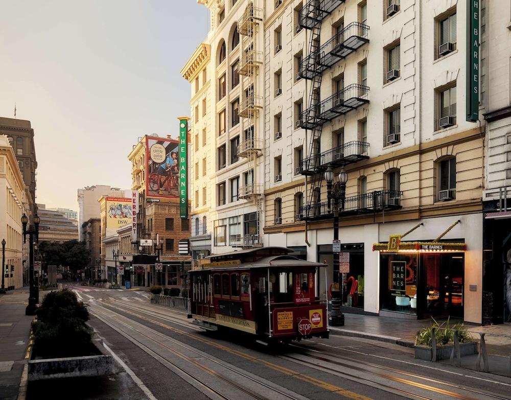 The Barnes San Francisco, Tapestry Collection by Hilton — Attractions in the area in San Francisco, California
