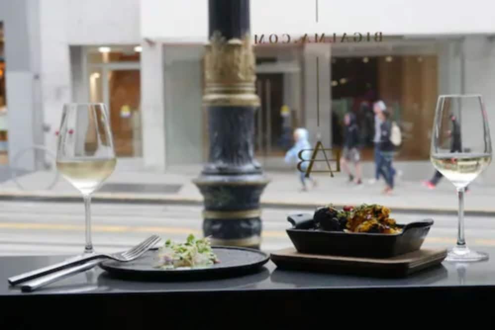 The Barnes San Francisco, Tapestry Collection by Hilton — Restaurant & bars in San Francisco, California