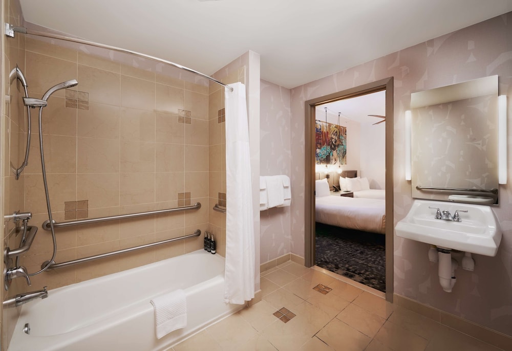 The Barnes San Francisco, Tapestry Collection by Hilton — Hotel rooms in San Francisco, California