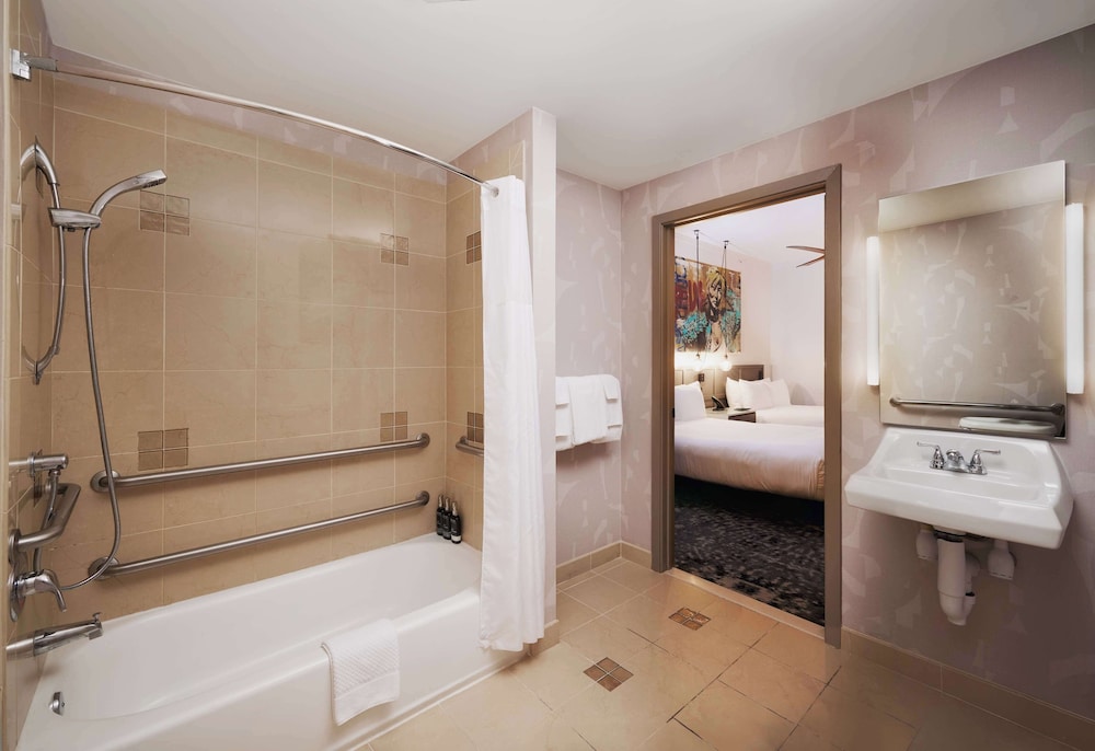 The Barnes San Francisco, Tapestry Collection by Hilton — Hotel rooms in San Francisco, California