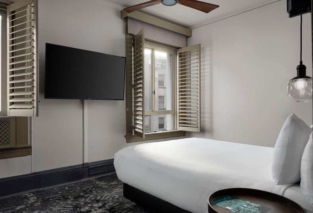 The Barnes San Francisco, Tapestry Collection by Hilton — Hotel rooms in San Francisco, California