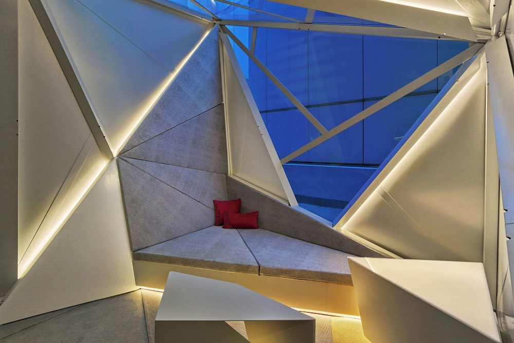W San Francisco — Hotel building in San Francisco, California