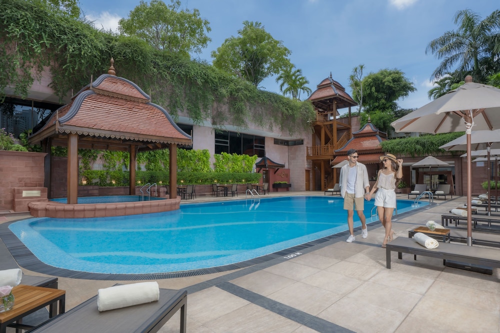 The Landmark Bangkok — Swimming pool in Bangkok, Bangkok
