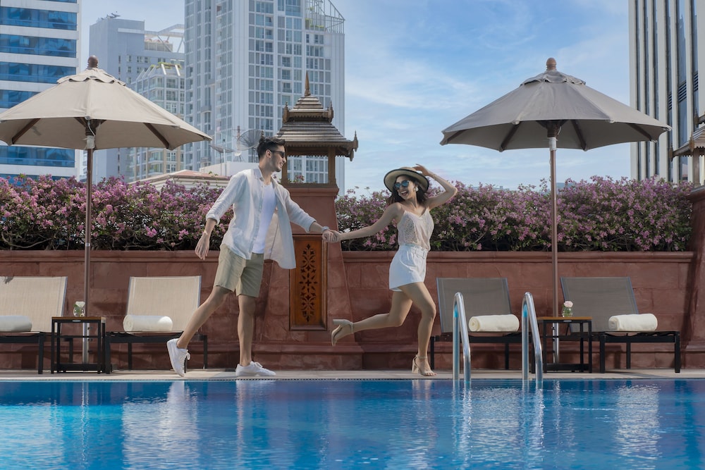 The Landmark Bangkok — Swimming pool in Bangkok, Bangkok